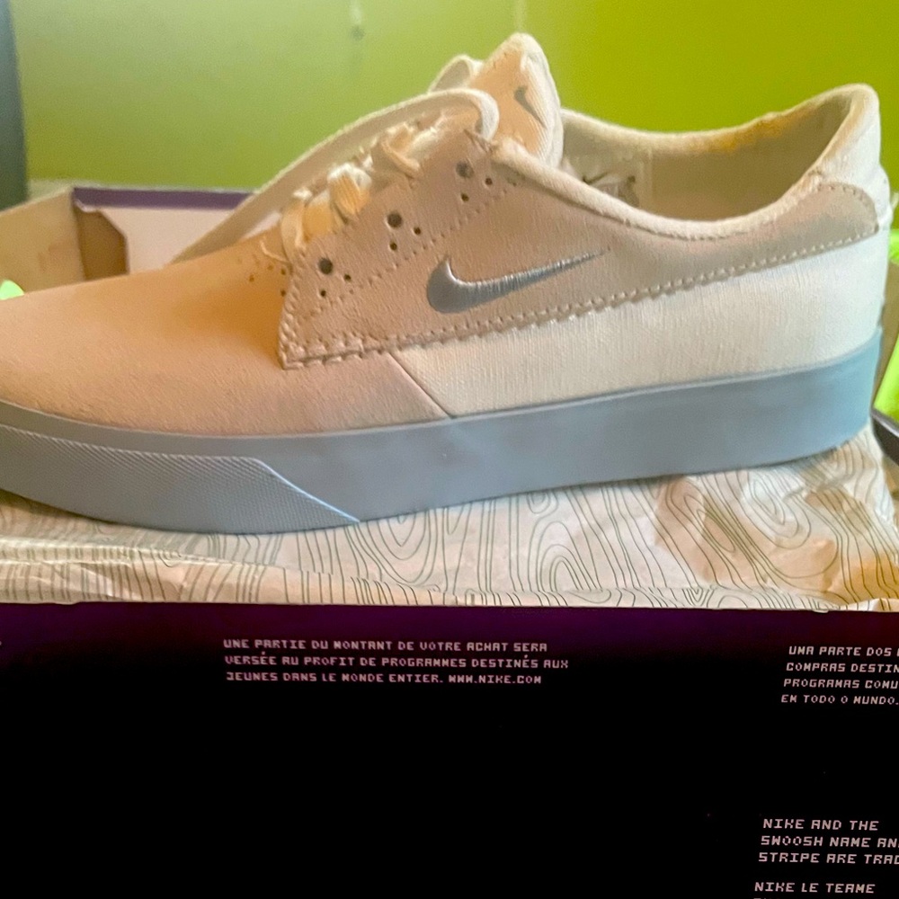 Nike SB (skateboard) sneakers - NWT